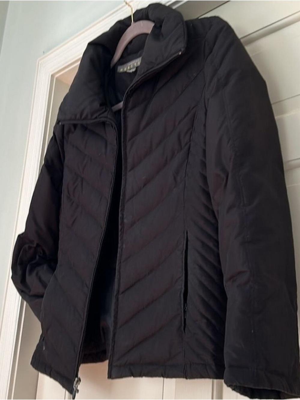 Ladies Black Puffer Coat Down Feather Filled Size Medium Coat Hip Length Jacket - Picture 3 of 10